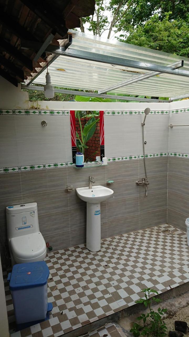 Vuonthuguesthousegarden Tỉnh Kontum Exterior photo